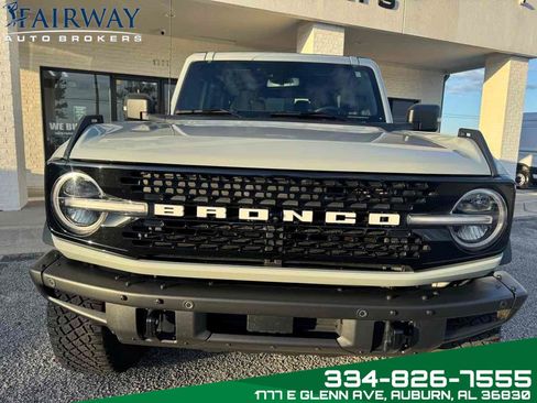 Used 2022 Ford Bronco Wildtrak image 3