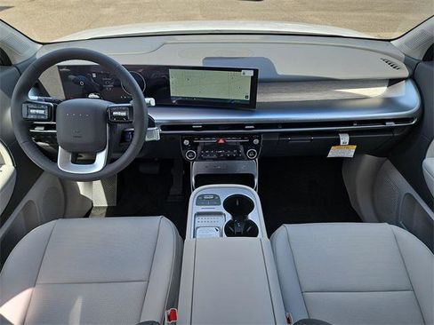 New 2026 Hyundai Ioniq 9 SEL image 9