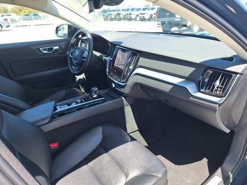 Used 2024 Volvo S60 B5 Core FWD image 19
