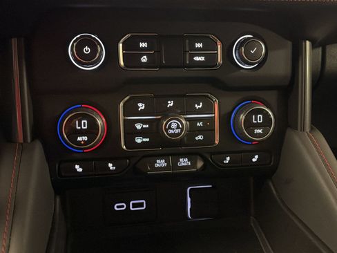 Used 2024 Chevrolet Tahoe RST w/ Luxury Package RWD image 17