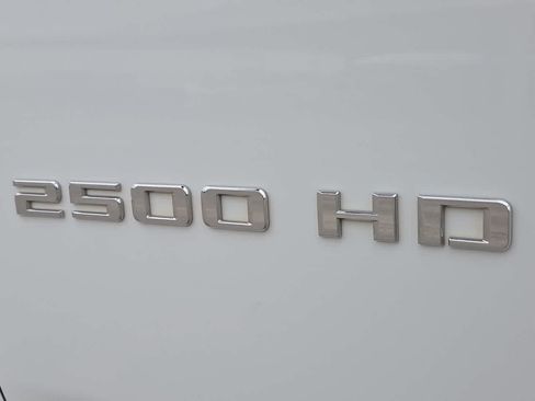 Used 2022 Chevrolet Silverado 2500 LT w/ Convenience Package AWD/4WD image 11