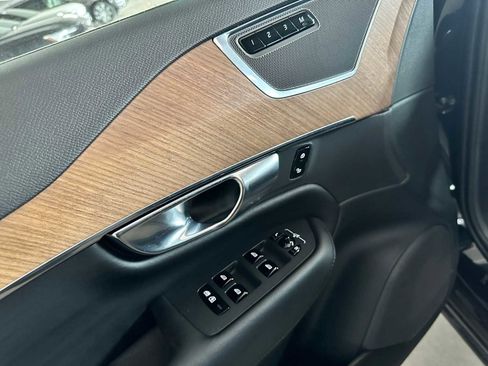 Used 2023 Volvo XC90 B6 Core w/ Protection Package Premier image 19