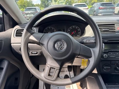 Used 2012 Volkswagen Jetta S FWD image 20