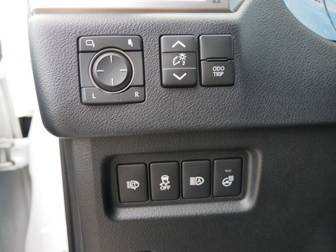 Certified 2023 Lexus GX 460 Premium w/ Premium Package image 19