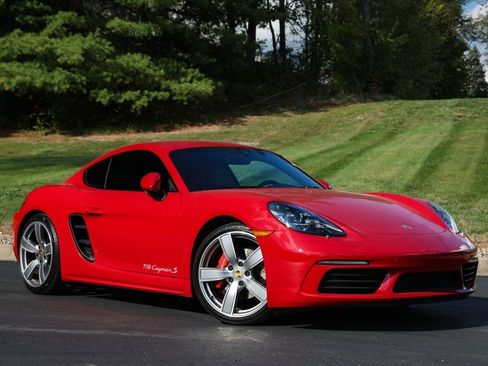 Used 2019 Porsche 718 Cayman S image 8