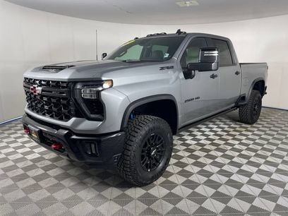 New 2026 Chevrolet Silverado 2500 ZR2 w/ LPO, Dark Essentials Package