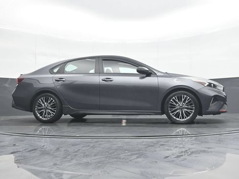 Used 2023 Kia Forte GT-Line w/ GT-Line Premium Package FWD image 32