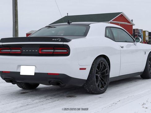 Used 2023 Dodge Challenger SRT Hellcat RWD image 8