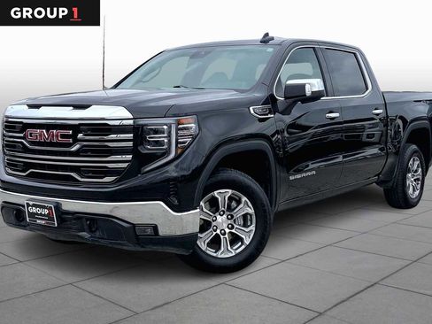 Used 2025 GMC Sierra 1500 SLT image 1