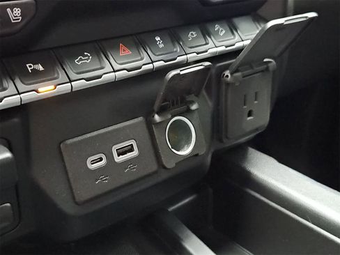 Used 2021 Chevrolet Silverado 3500 LTZ w/ LTZ Plus Package image 31