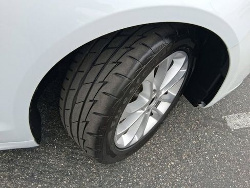 Used 2019 Ford Fusion SE FWD image 18