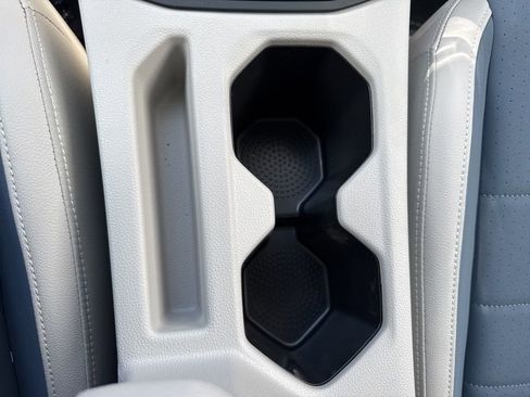 New 2026 Volkswagen Jetta SE FWD image 21
