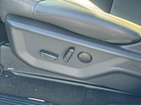 New 2025 Ford Expedition Max Active image 12