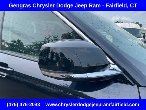 Certified 2023 Jeep Grand Cherokee Limited w/ Luxury Tech Group II AWD/4WD image 14