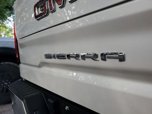 Used 2023 GMC Sierra 1500 SLT w/ SLT Premium Plus Package image 7