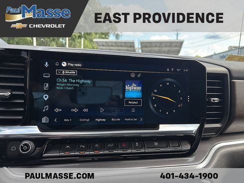 Used 2025 Chevrolet Silverado 1500 High Country w/ High Country Premium Package AWD/4WD image 15
