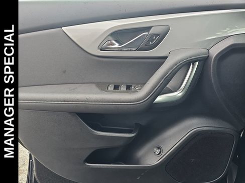 New 2025 Chevrolet Blazer LT w/ Convenience Package image 26