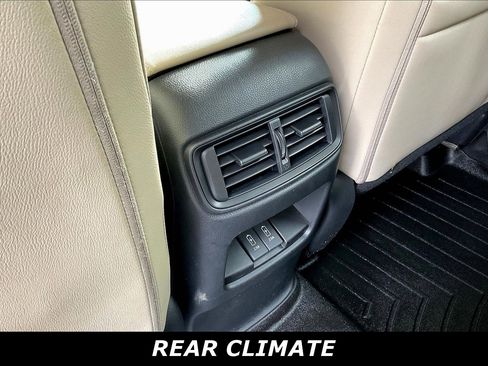 Used 2017 Honda CR-V EX-L image 10