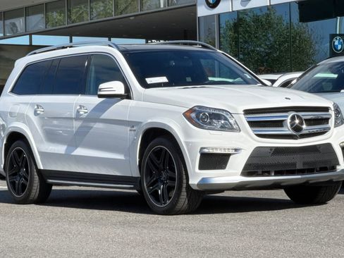 Used 2015 Mercedes-Benz GL 63 AMG 4MATIC image 6