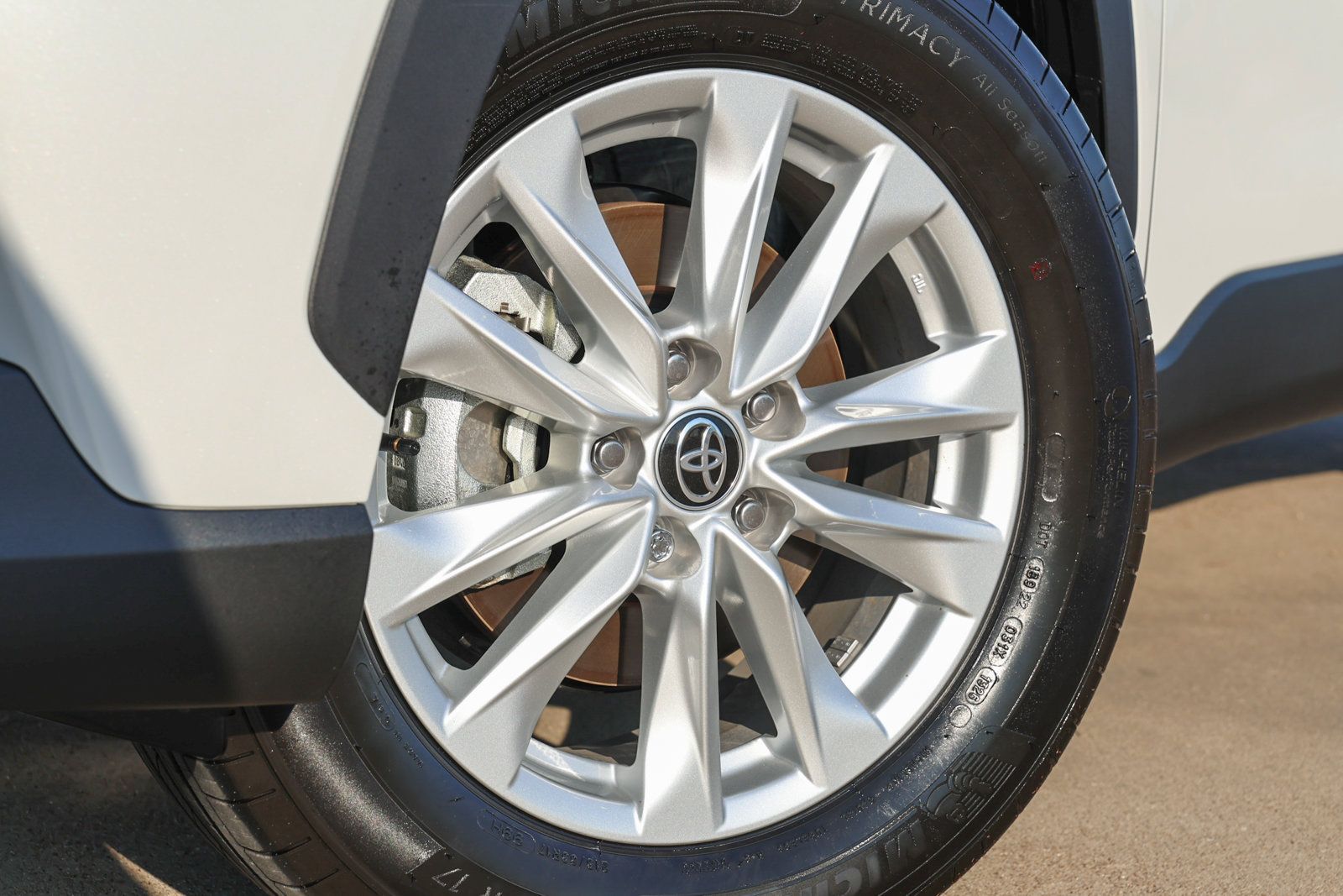 Used 2026 Toyota Corolla Cross LE FWD image 13