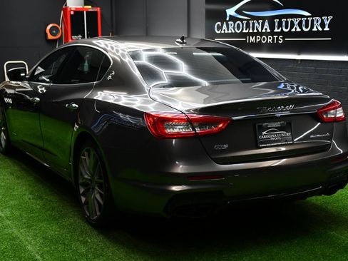 Used 2017 Maserati Quattroporte GTS GranSport RWD image 8