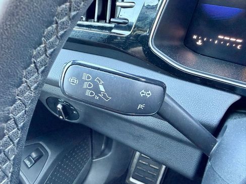 Used 2025 Volkswagen Jetta Sport image 30