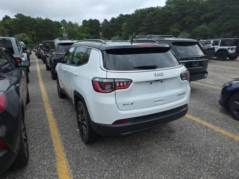 Used 2023 Jeep Compass Limited AWD/4WD image 5