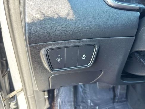 Used 2022 Hyundai Tucson SEL w/ Cargo Package image 16