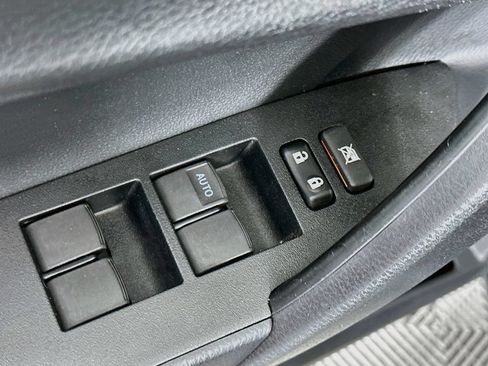 Used 2014 Toyota Corolla S Premium w/ Driver Convenience Package FWD image 18