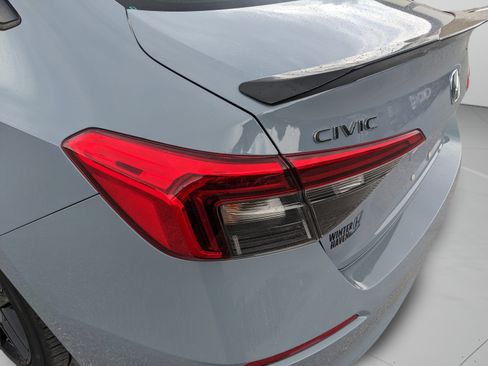 Used 2023 Honda Civic Sport image 13