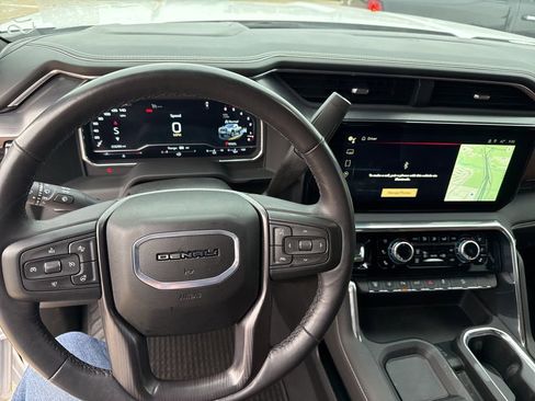 Used 2024 GMC Sierra 2500 Denali Ultimate image 20