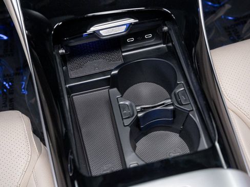 Certified 2025 Mercedes-Benz C 300 Sedan image 24