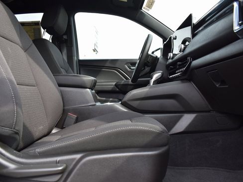 Used 2025 GMC Canyon Elevation image 11