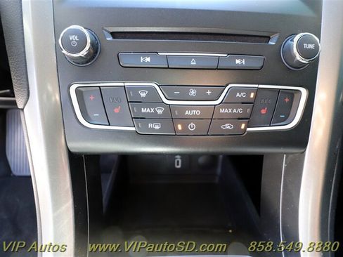 Used 2018 Ford Fusion Energi SE image 24