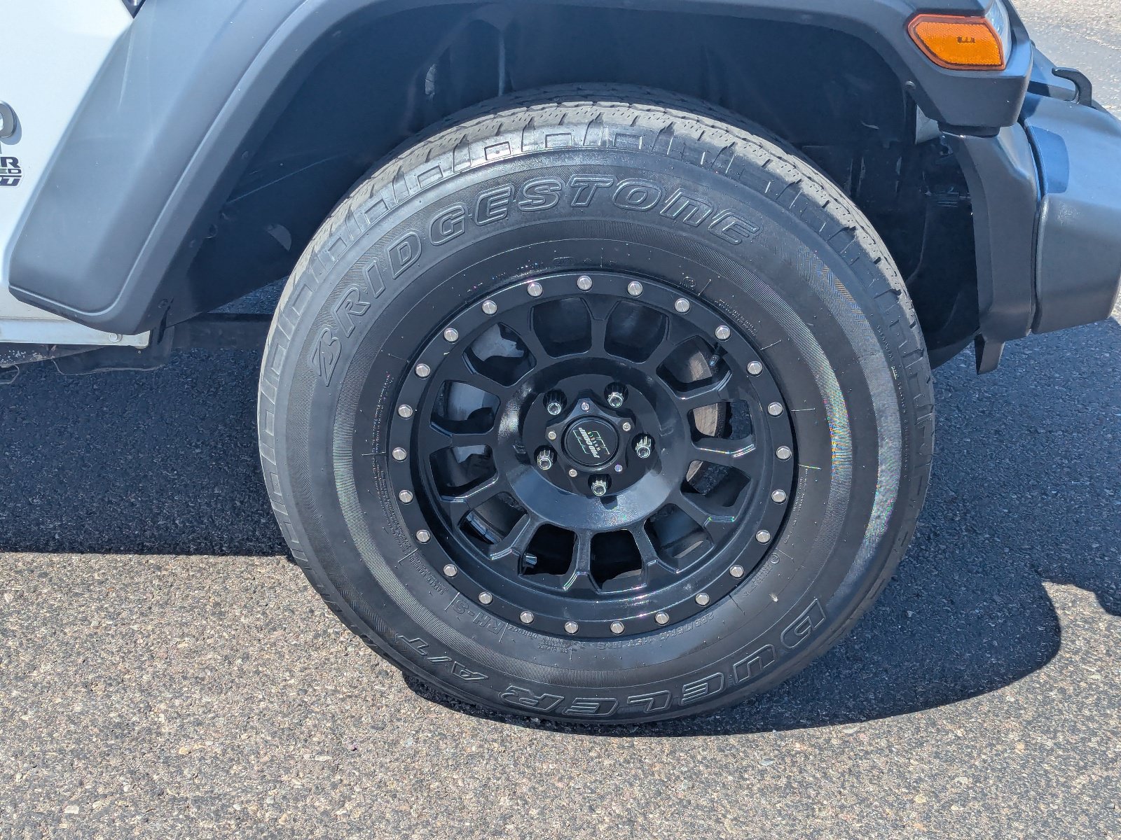 Used 2018 Jeep Wrangler Unlimited Sport S AWD/4WD image 9