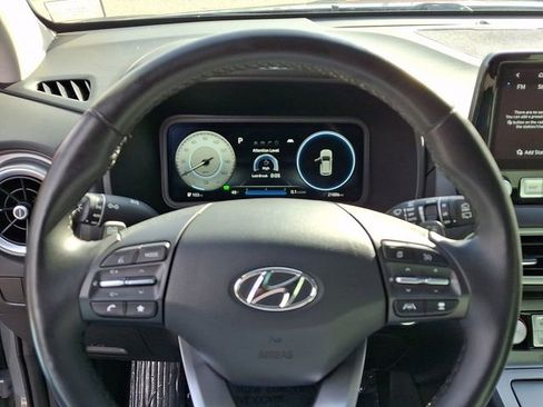 Used 2023 Hyundai Kona Limited image 28