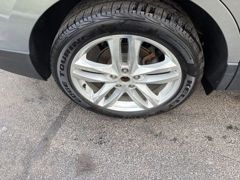 Used 2018 Chevrolet Equinox Premier image 47