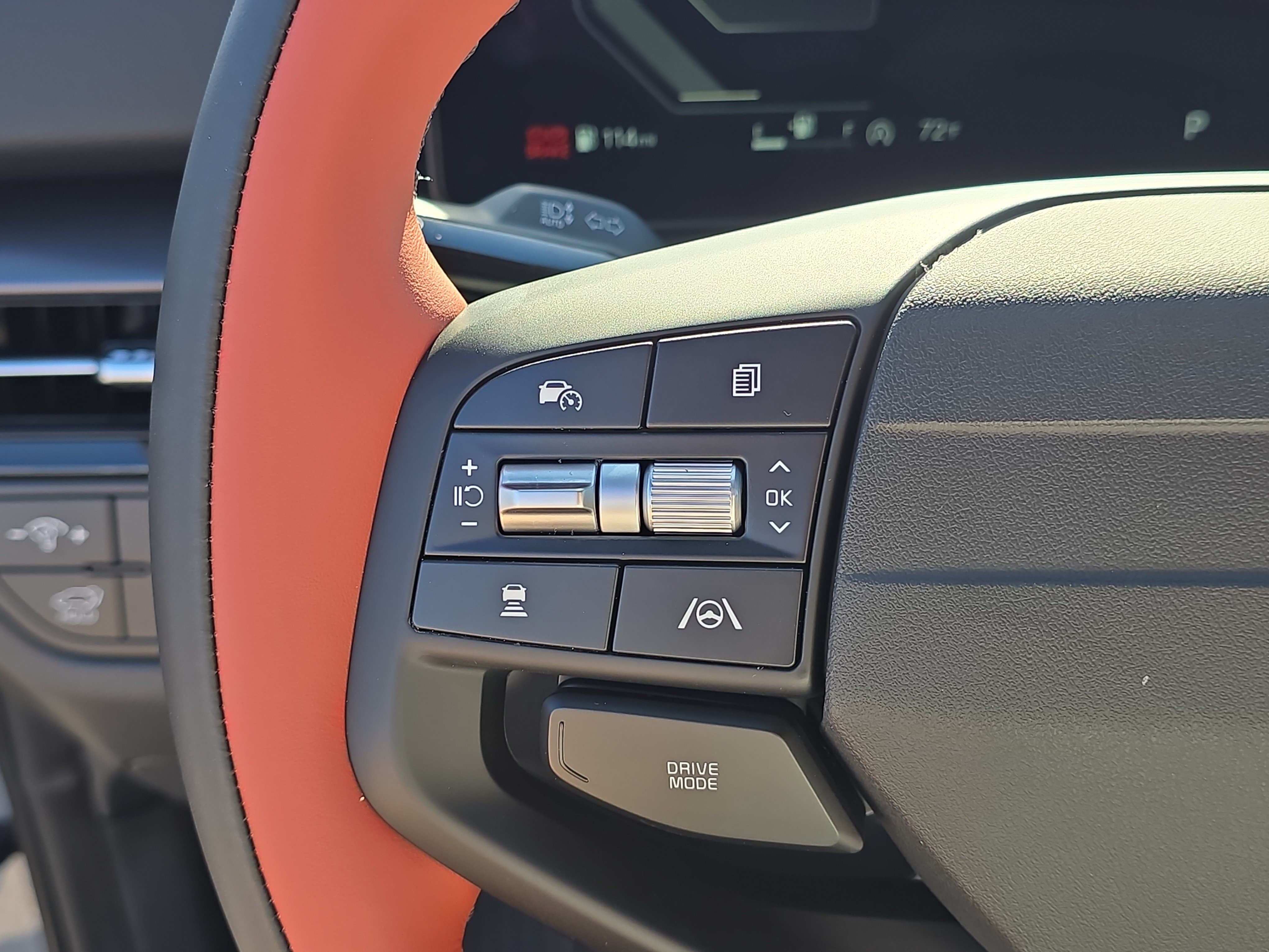 New 2027 Kia Sportage SX FWD image 31