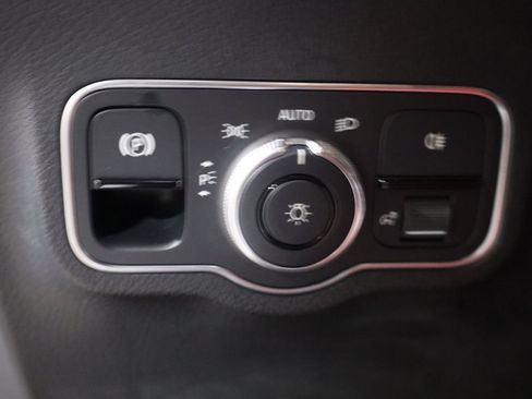 Used 2023 Mercedes-Benz GLA 250 4MATIC image 10