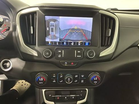 Used 2023 GMC Terrain SLT w/ Infotainment Package II AWD/4WD image 25