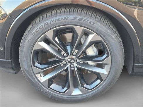Certified 2026 Audi Q7 3.0T Premium Plus w/ Premium Plus Package AWD/4WD image 10