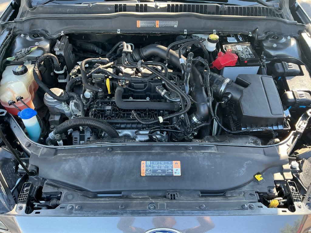 Used 2018 Ford Fusion SE w/ Equipment Group 201A FWD image 29