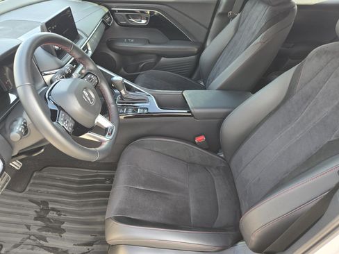 Certified 2025 Acura ADX A-Spec image 18