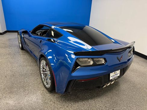 Used 2016 Chevrolet Corvette Z06 w/ 3LZ Preferred Equipment Group RWD image 39