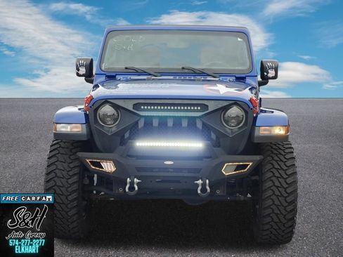 Used 2020 Jeep Wrangler Unlimited Sahara w/ Uconnect 4C Nav & Sound Group AWD/4WD image 11
