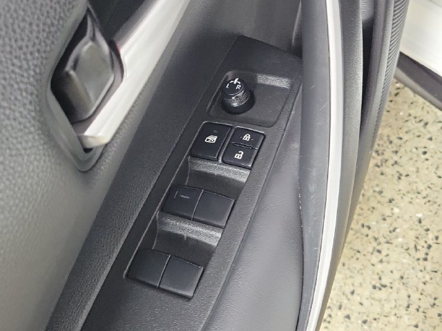 Used 2023 Toyota Corolla SE FWD image 22