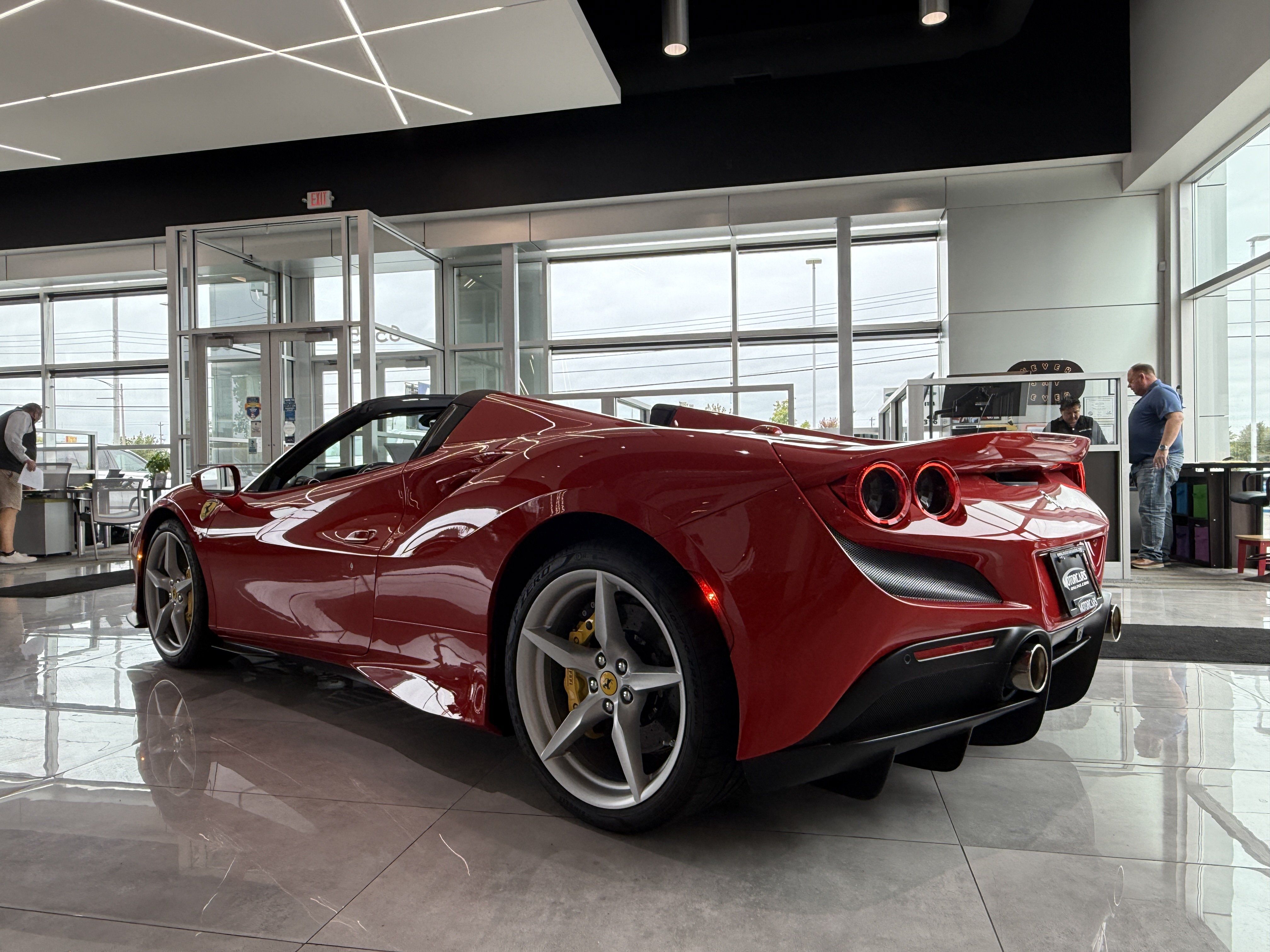 Used 2021 Ferrari F8 Tributo RWD image 14