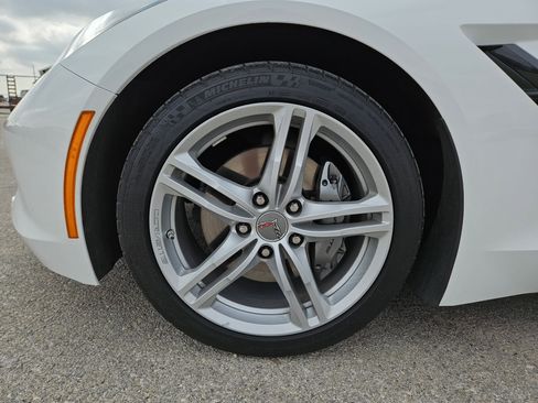 Used 2017 Chevrolet Corvette Stingray Coupe w/ 1LT image 29