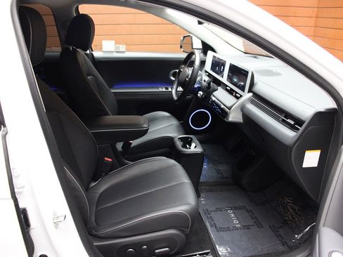Used 2024 Hyundai Ioniq 5 Limited image 10