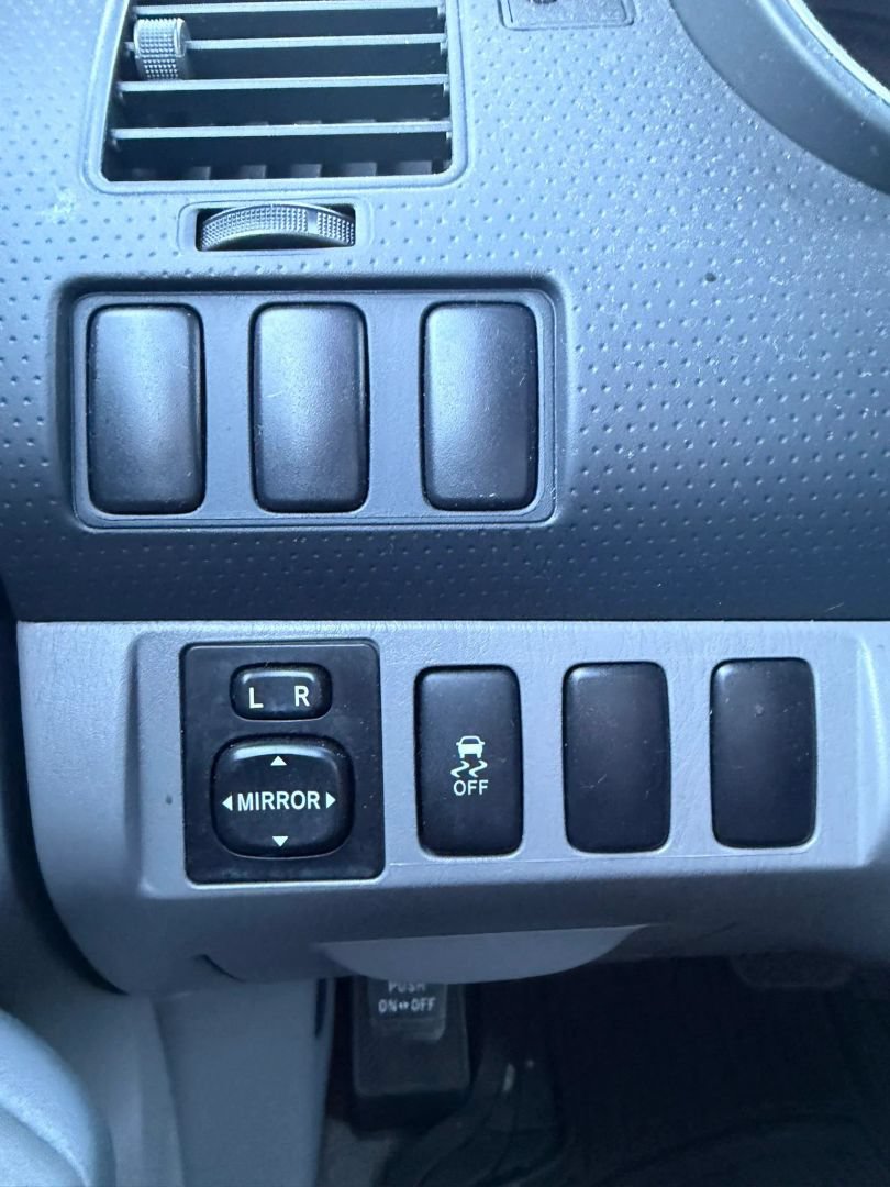 Used 2011 Toyota Tacoma 2WD Access Cab w/ SR5 Pkg #2 image 26